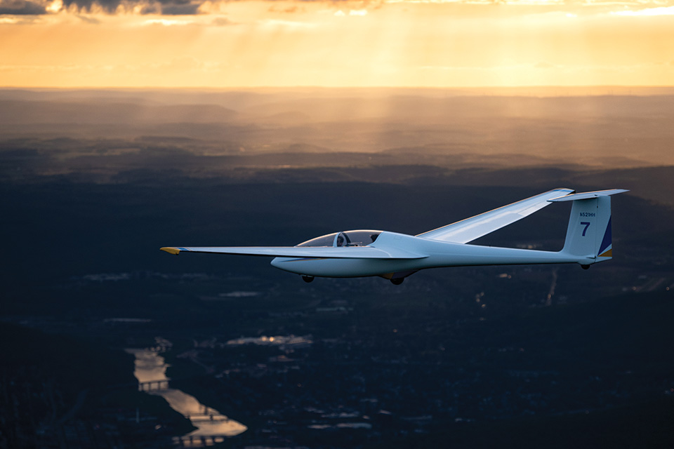 Glider at Harris Hill Soaring in Elmira, New York (photo by Michael Goldstein) Glider at Harris Hill Soaring in Elmira, New York (photo by Michael Goldstein)